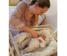 Alytiškė Indrė Severinienė su sūneliu. Zitos STANKEVIČIENĖS nuotr.
