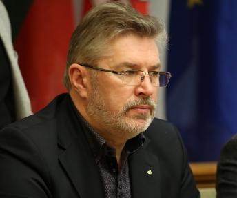 Aso­cia­ci­jos „Spren­di­mai ir at­sa­ko­my­bė“ pir­mi­nin­kas Sigitas Le­o­na­vi­čius. Zitos STANKEVIČIENĖS nuotr.