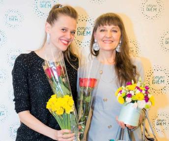 Julija Amb­ra­sie­nė su mama  Lo­re­ta Za­ba­lu­je­va.