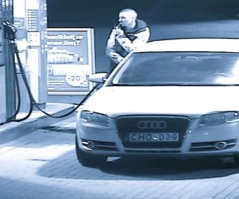 įsipylė ir ir išvažiavo